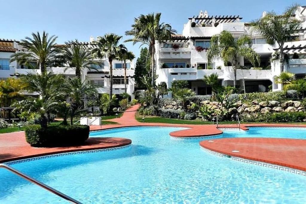 Caprichoso Apartamento En El Corazon De Puerto Banus Marbella Buitenkant foto