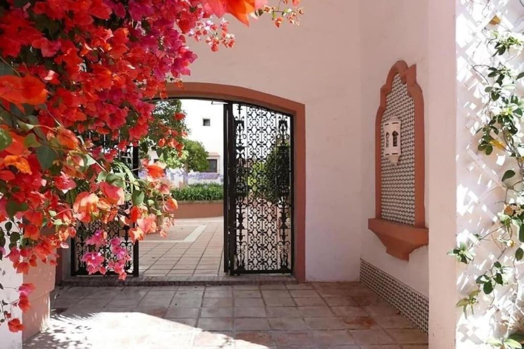 Caprichoso Apartamento En El Corazon De Puerto Banus Marbella Buitenkant foto